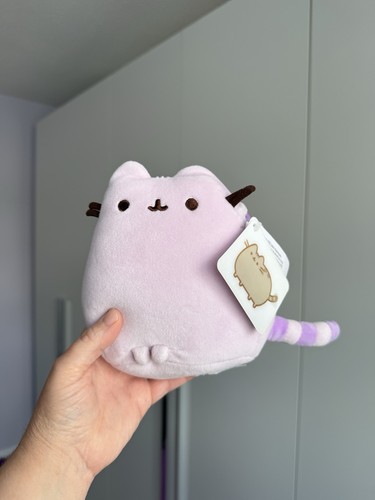 Bnwt pusheen lilac squisheen - bnwt,