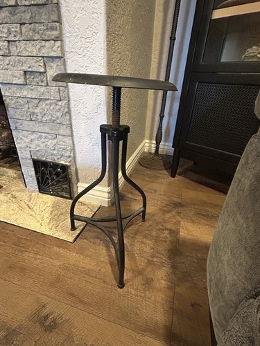 Adjustable three legged swivel - adjustable,