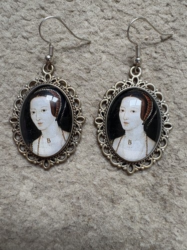 Anne boleyn earrings - anne,