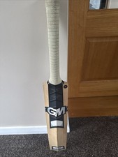 Gunn & Moore GM Icon 808 Cricket Bat A Grade
