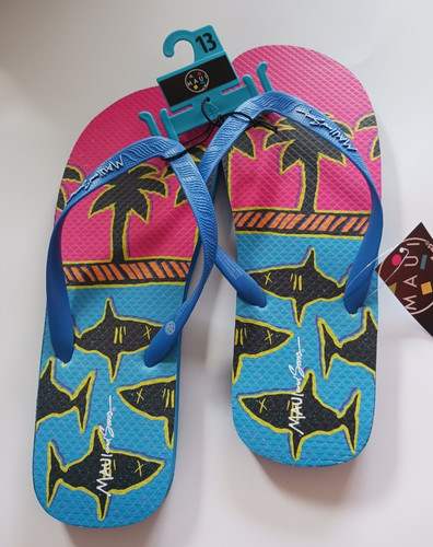 Maui and sons flip flops - and,