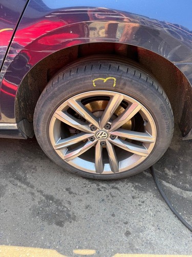Passat wheel with free - vw, passat,