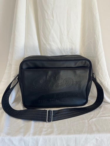 Superdry embossed logo black - superdry,