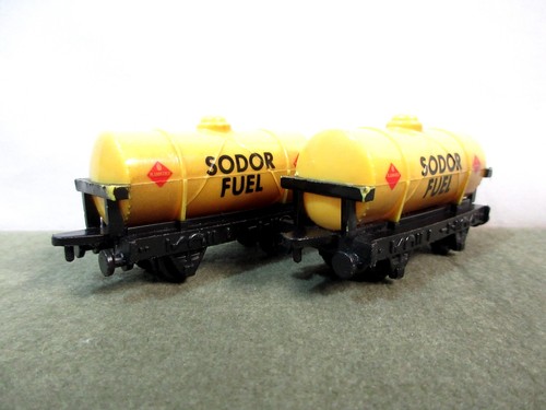 Ertl sodor fuel tankers - sodor,