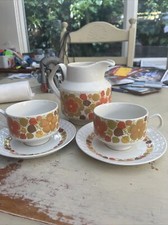 PONTESA FANTASIA THE YOUNG RANGE ORANGE RETRO 1970’s  2 CUPS AND SAUCERS & JUG