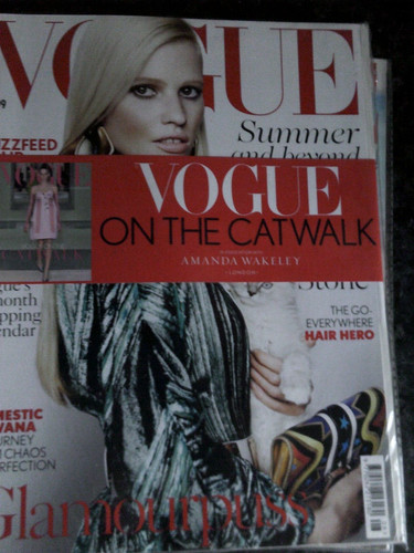 Vogue august 2015 - ,