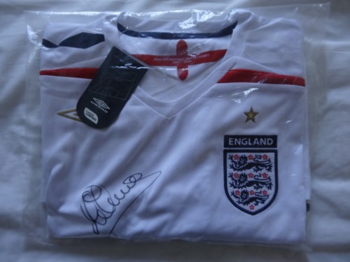 Michael owen signed official - michael,
