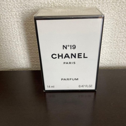 New chanel 19 no - no.19,
