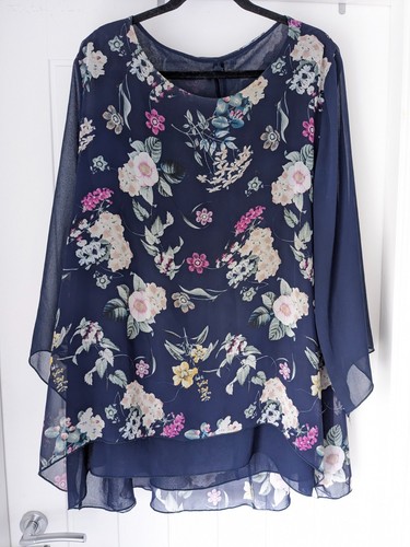 Saloos size navy and floral - size,