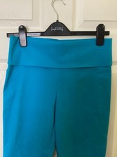 Ladies Slip On Cropped