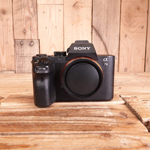 Used sony alpha camera - a7,