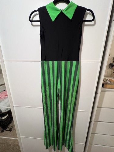 Images green and black - green,