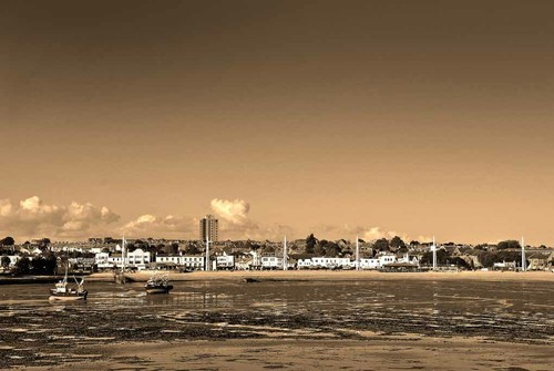 Fishing boats southend sea - boats,