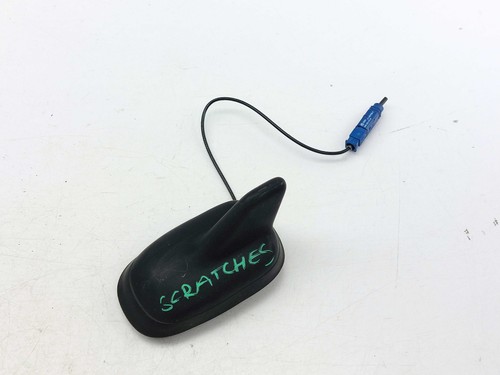 Aerial roof antenna - antenna, fin