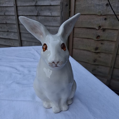Winstanley white rabbit - winstanley, size