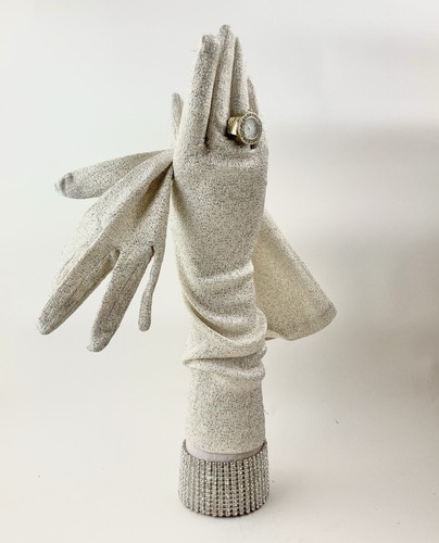 Vintage 1960s pale - pale, gold