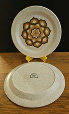 2 x Vintage Royal Worcester Palissy Kalabar 25 cm Round Dining Plates 70's