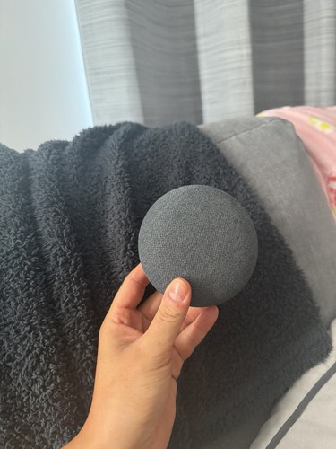 Google home mini - smart, speaker