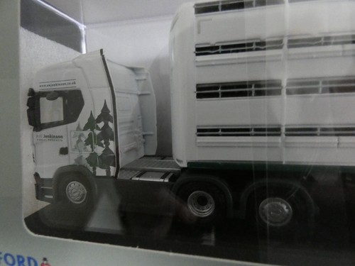 Oxford diecast 6x2 scania - 1/76,