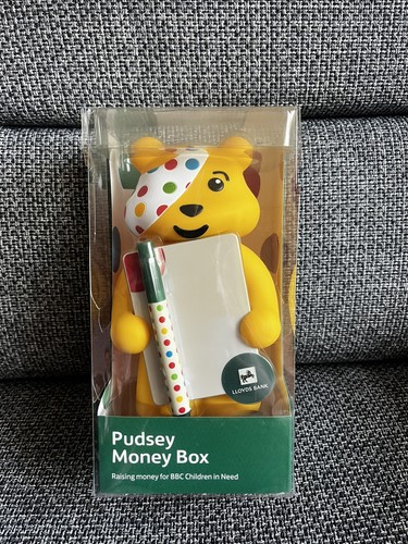 Lloyds bank pudsey - pudsey, bear