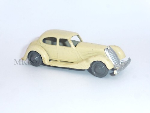 Vintage britains lilliput - w,