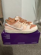 Nike SB Dunk Low Trocadero