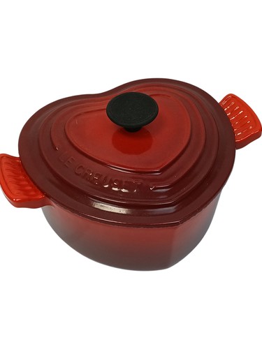 Creuset heart shaped - le,
