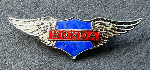 Motorcycle pin badge honda - badge,