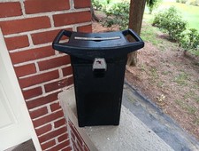 VINTAGE OLD PACL FISHING