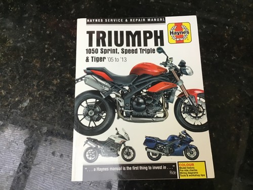 Triumph 1050 sprint - triumph, st,