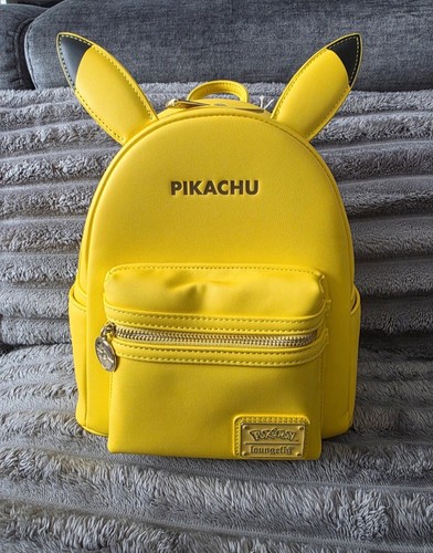 Pikachu loungefly - pikachu,
