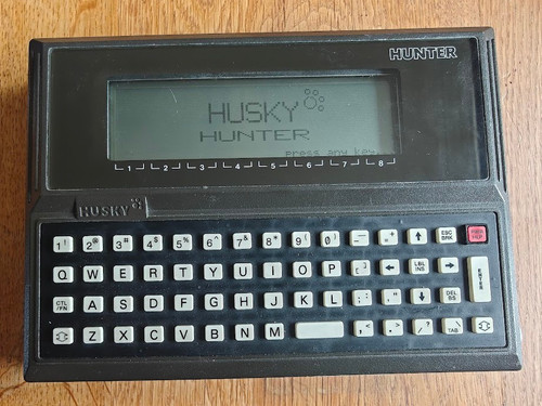 Husky hunter handheld retro - handheld,