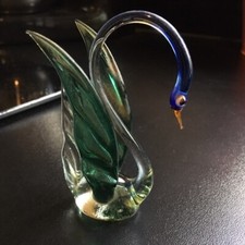 Vintage Glass Swan 3.5 inches