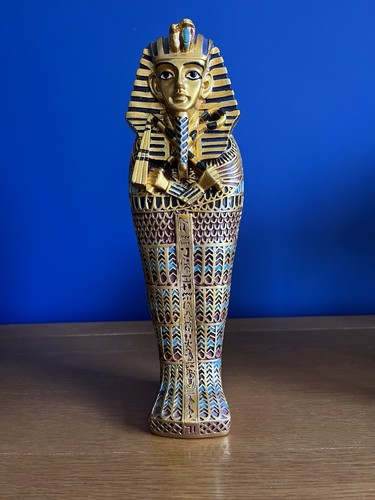Tutankhamun sarcophagus with - tutankhamun,