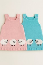 BABY'S SLEEVELESS PINAFORE DRESS SHEEP DK KNITTING PATTERN 0-24 MONTHS Baby