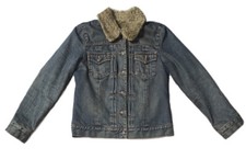 Preowned- Vintage Gap Button