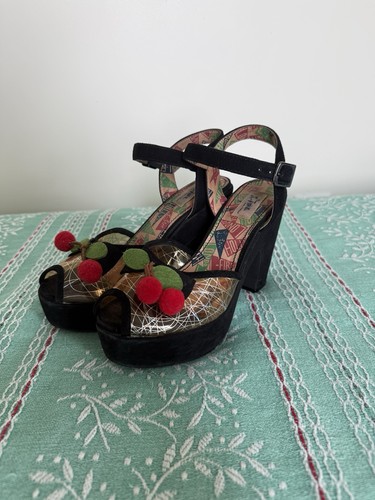 Miss fire calypso - fire, heels