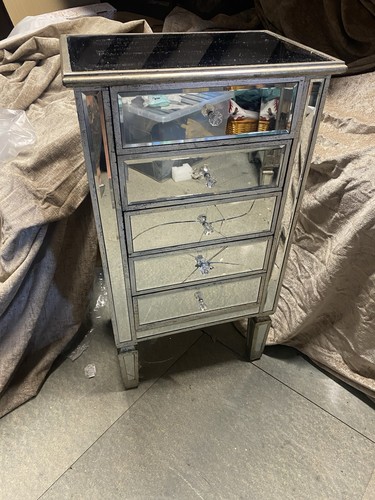 Venetian mirrored side table - side,