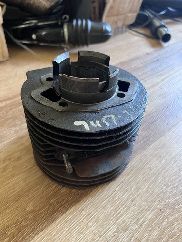 Lambretta cylinder barrel cast - lambretta,