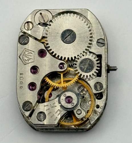 Luch zaria 1800 - zaria, movement