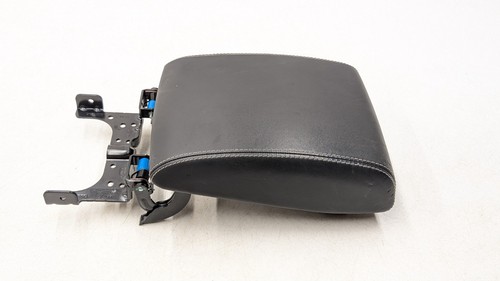 Jaguar pace x590 armrest - jaguar,