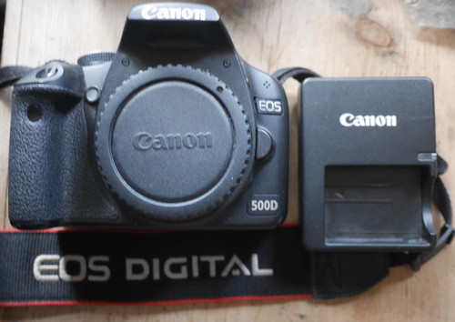 Canon eos 500d 0mp - 18.0mp, dslr