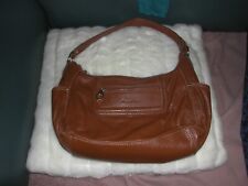 TAN LEATHER SHOULDER HANDBAG WITH ZIP AND COMPARTMENT