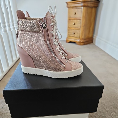 Women genuine giuseppe - women's,
