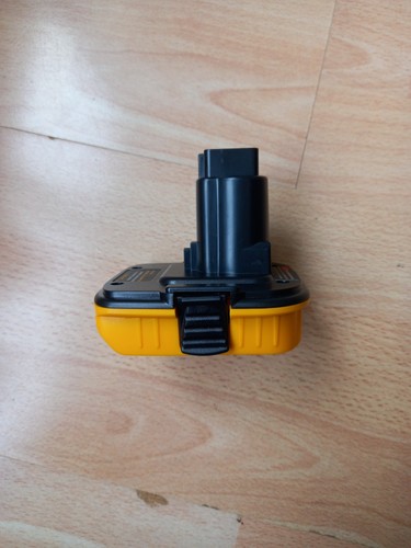 Dewalt battery adapter - battery, dca1820