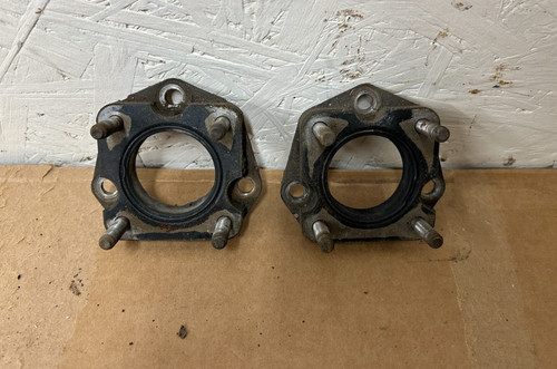 Triumph tr7 carb mount - triumph,