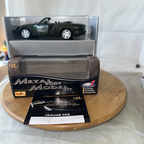 Maisto scale green - 1:24,