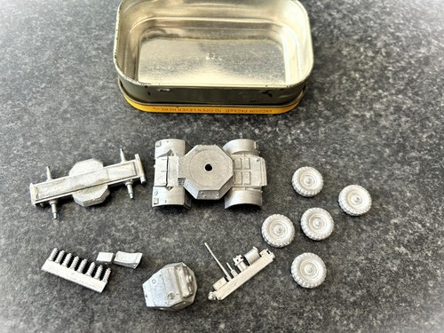 Vintage scale white metal - 1/76,