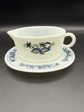 Pyrex Corelle Old Town Blue