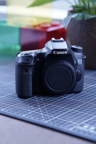 Canon 70d dslr camera - canon, 20.2mp